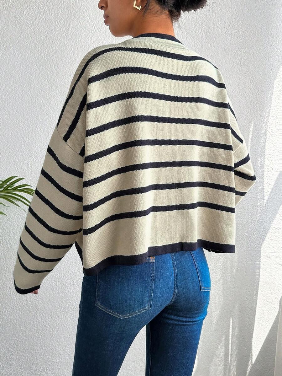 sweter wzór paski