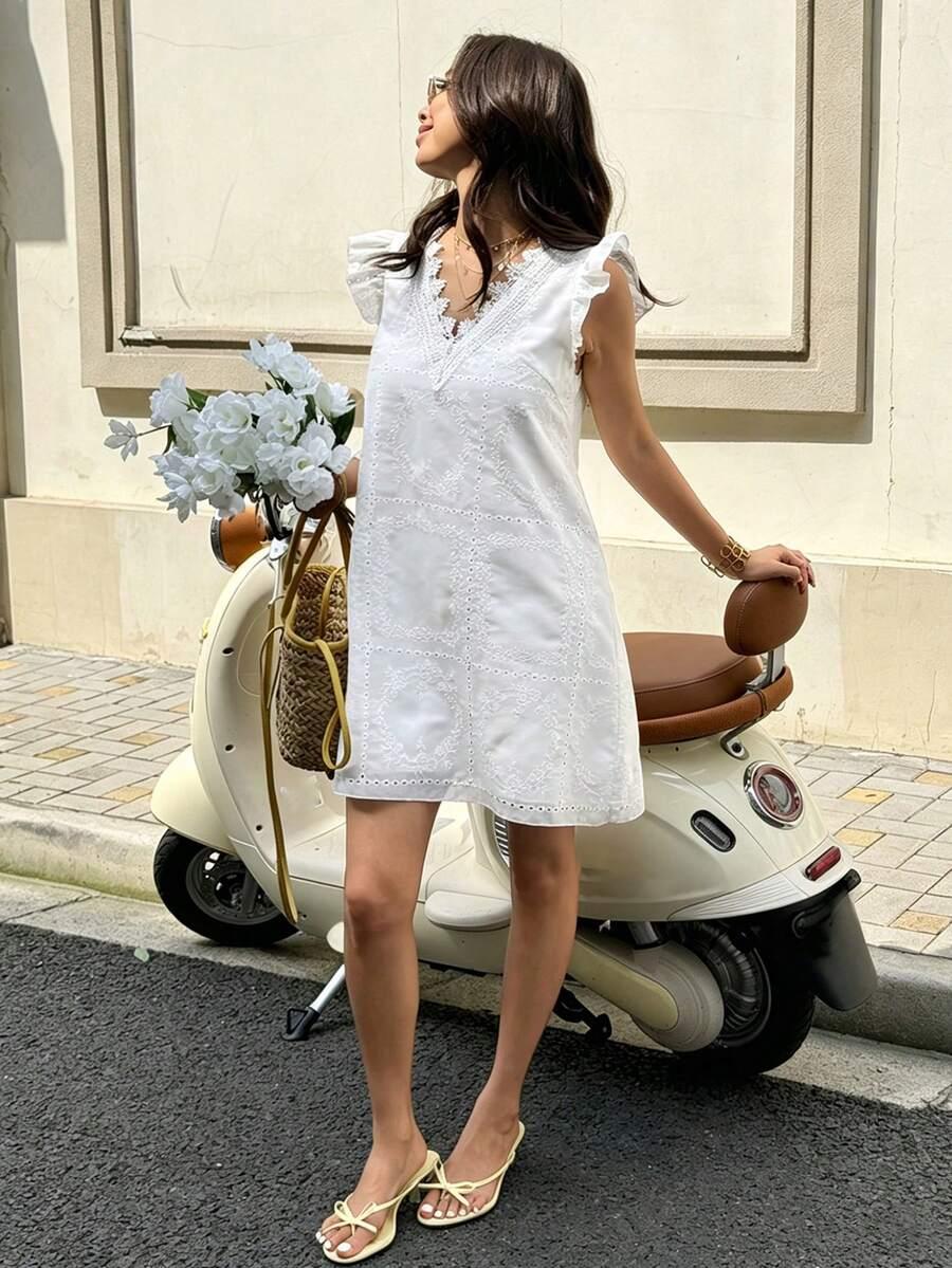 biała mini sukienka v-neck