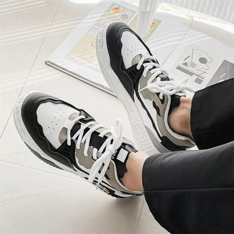 sznurowane buty sportowe