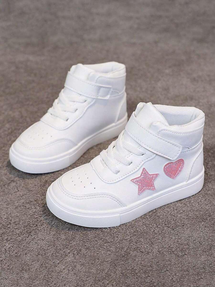 białe buty sportowe 
