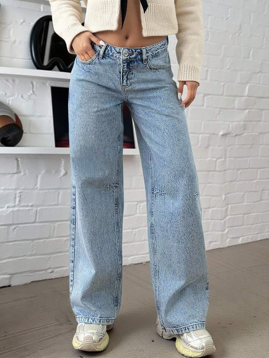 niebieskie spodnie jeans kieszenie