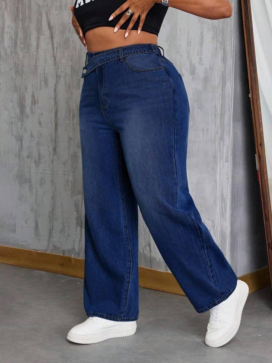 granatowe spodnie jeans