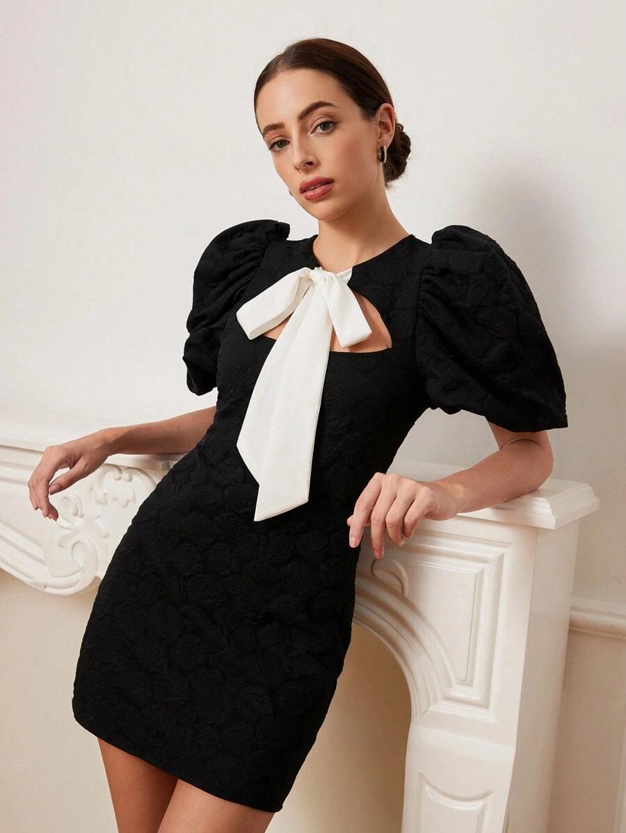 czarna mini sukienka 