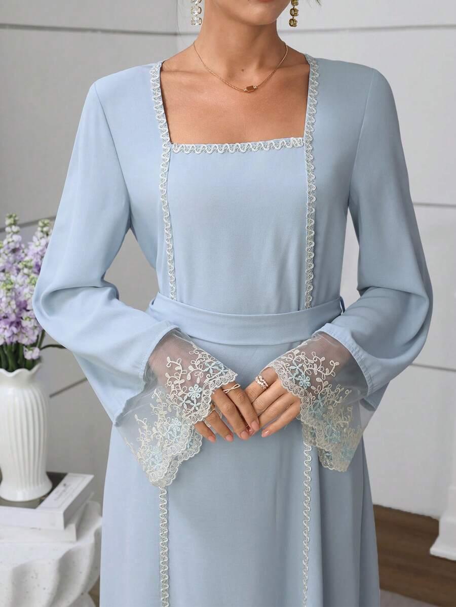 niebieska maxi sukienka