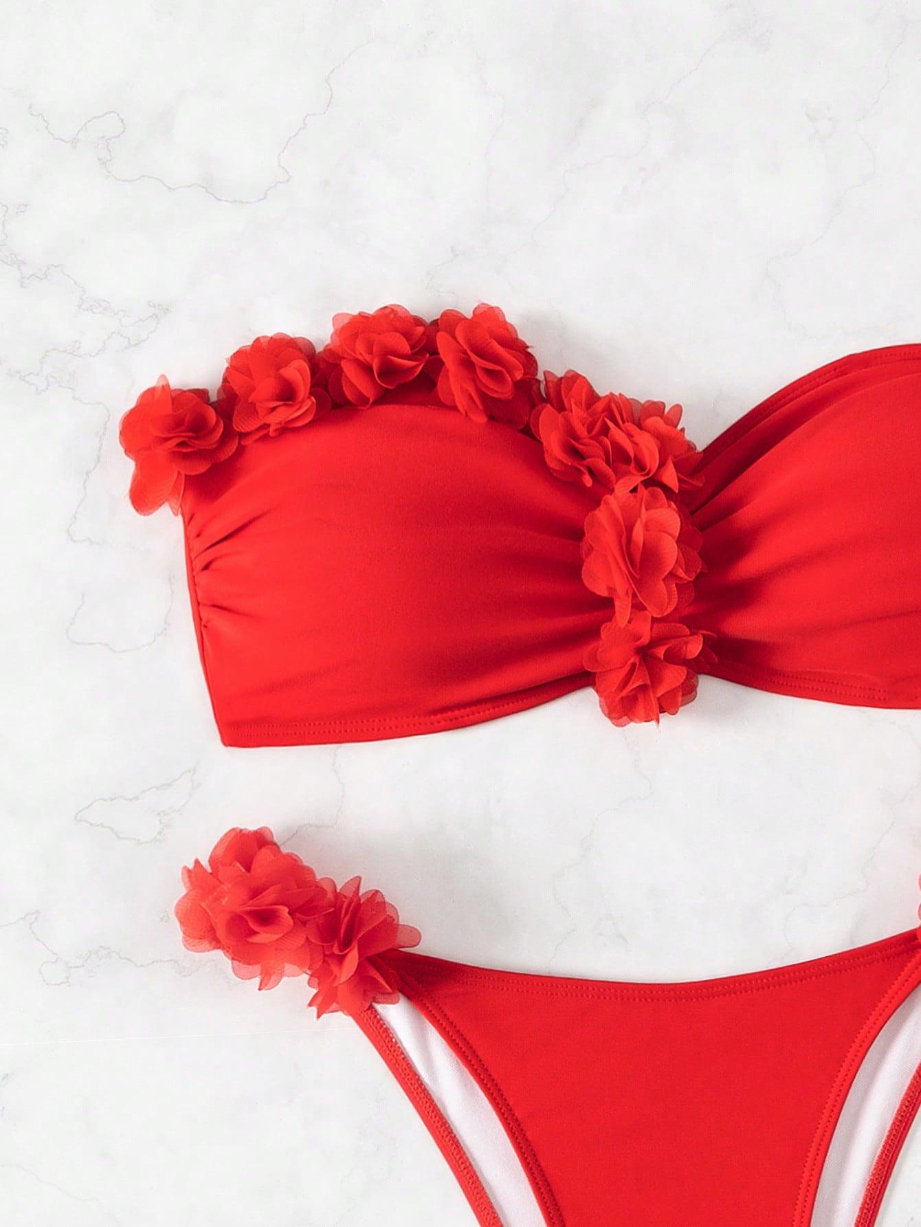 czerwony dół od bikini
