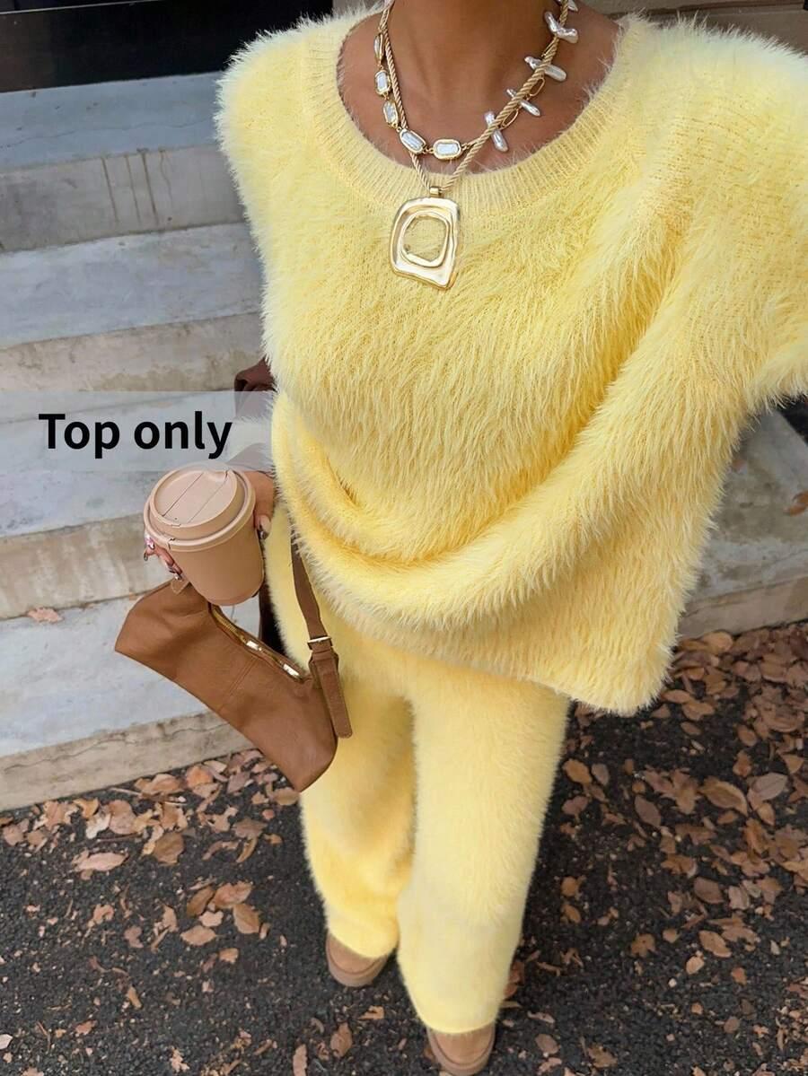 żółty sweter casual
