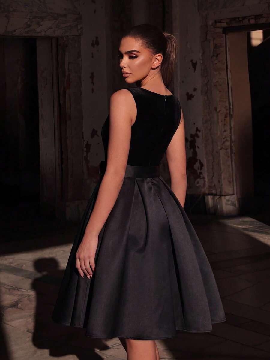 czarna sukienka v neck 