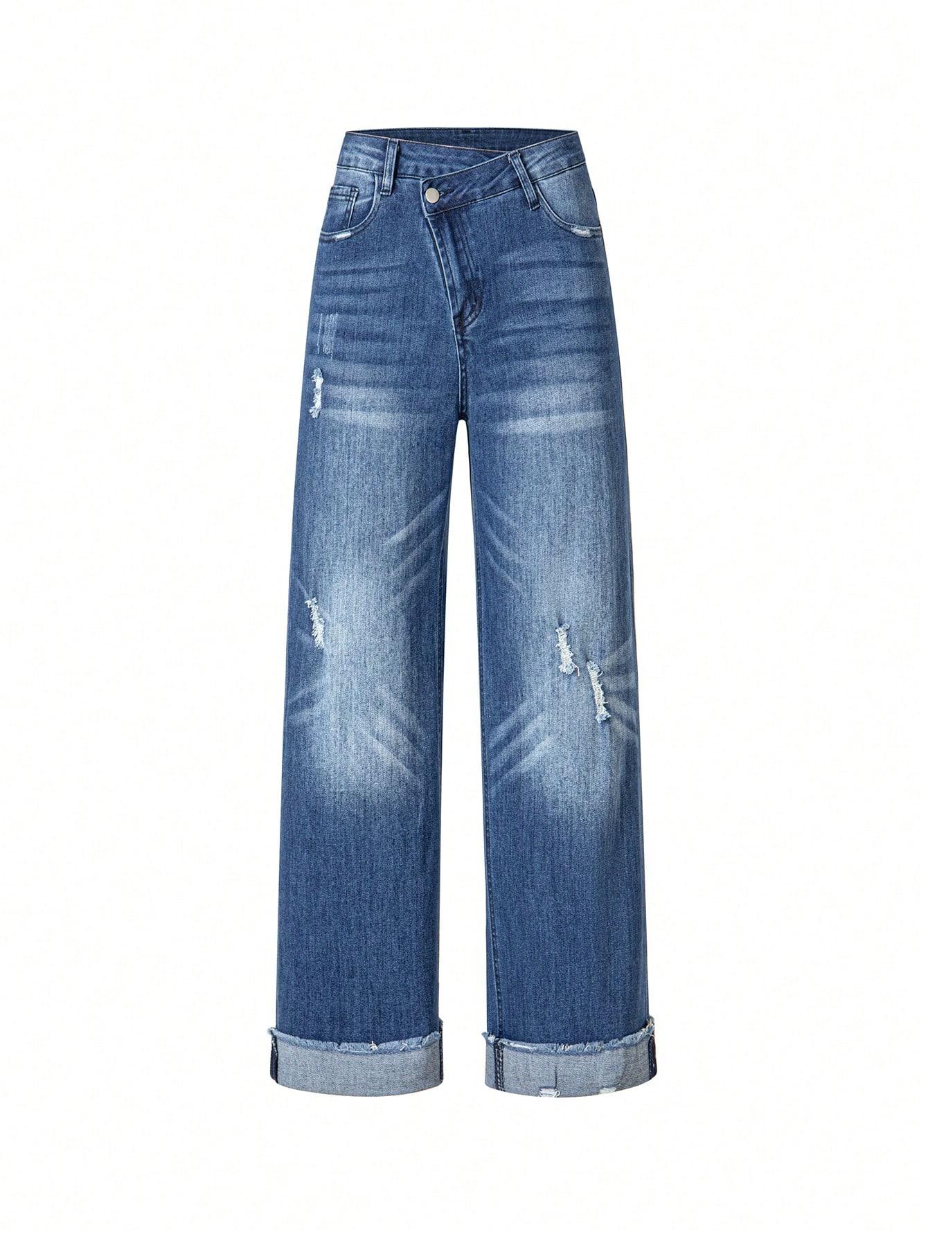 niebieskie spodnie jeans 