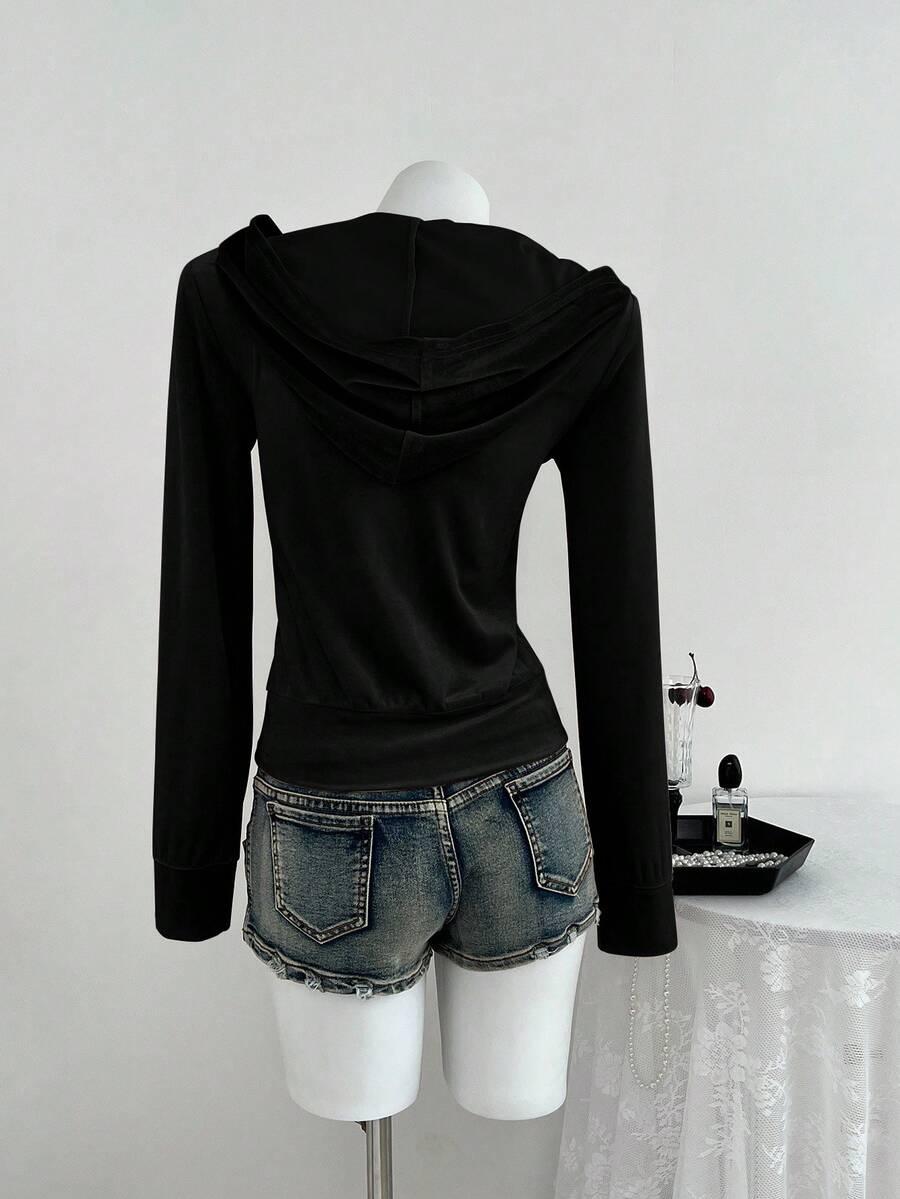 czarna bluza zamek kaptur