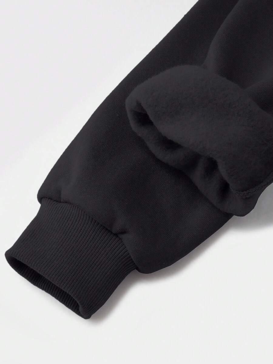 czarna bluza z kapturem 