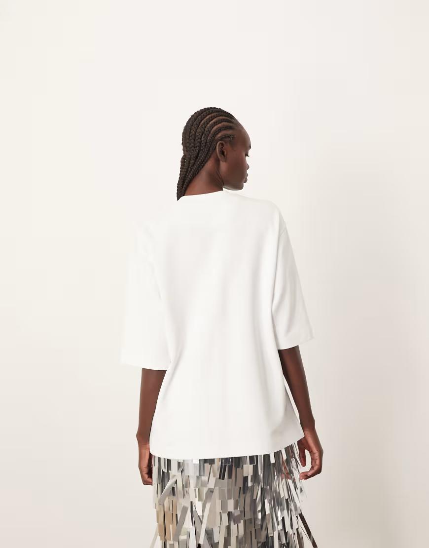 BIAŁY T-SHIRT OVERSIZE