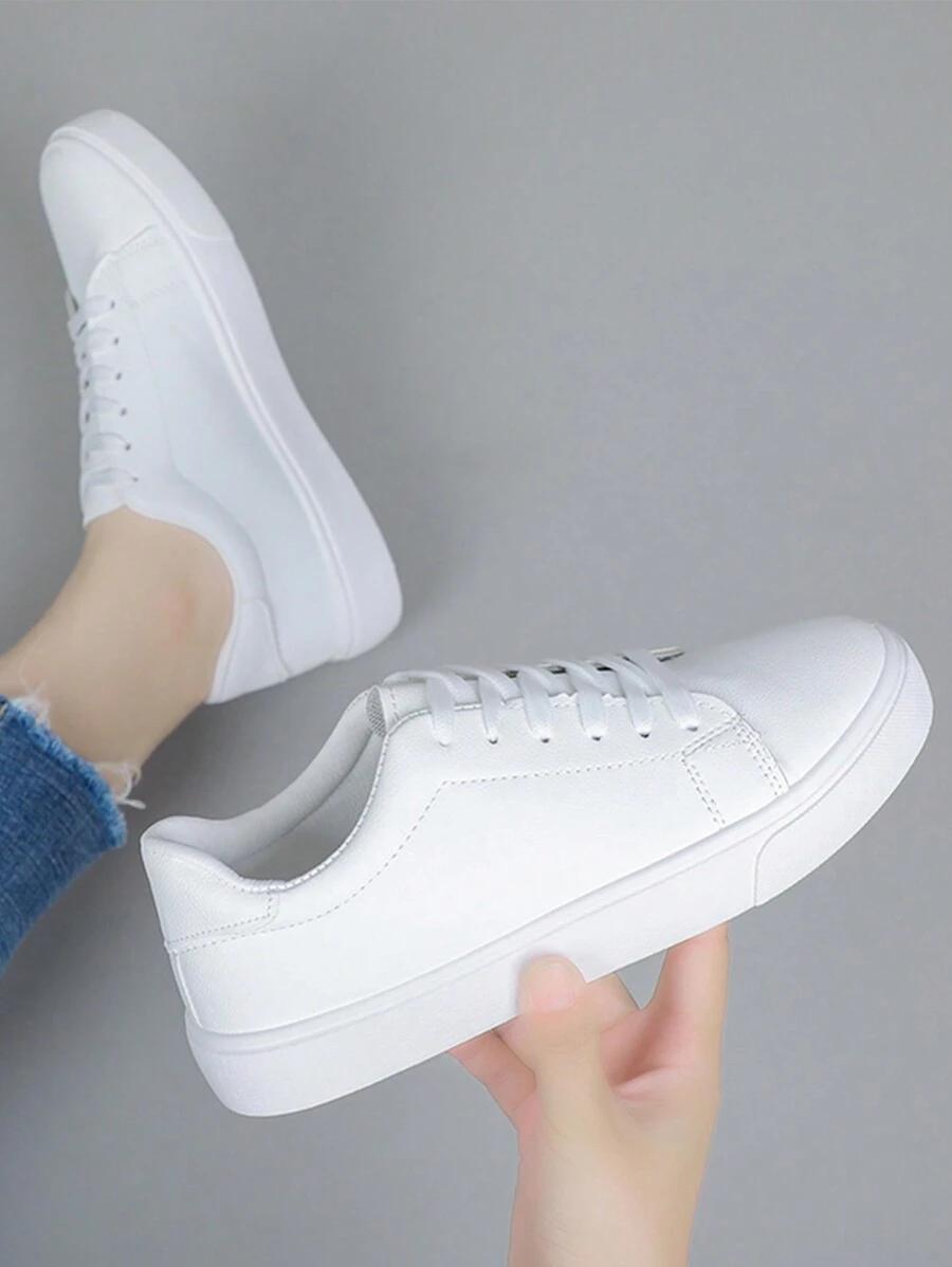 BIAŁE SZNUROWANE BUTY SPORTOWE 