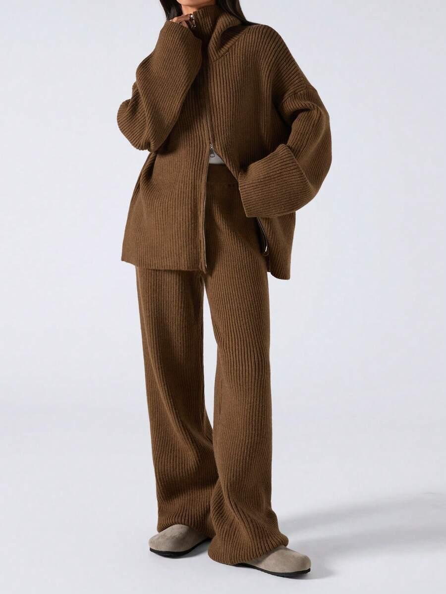 komplet sweter spodnie