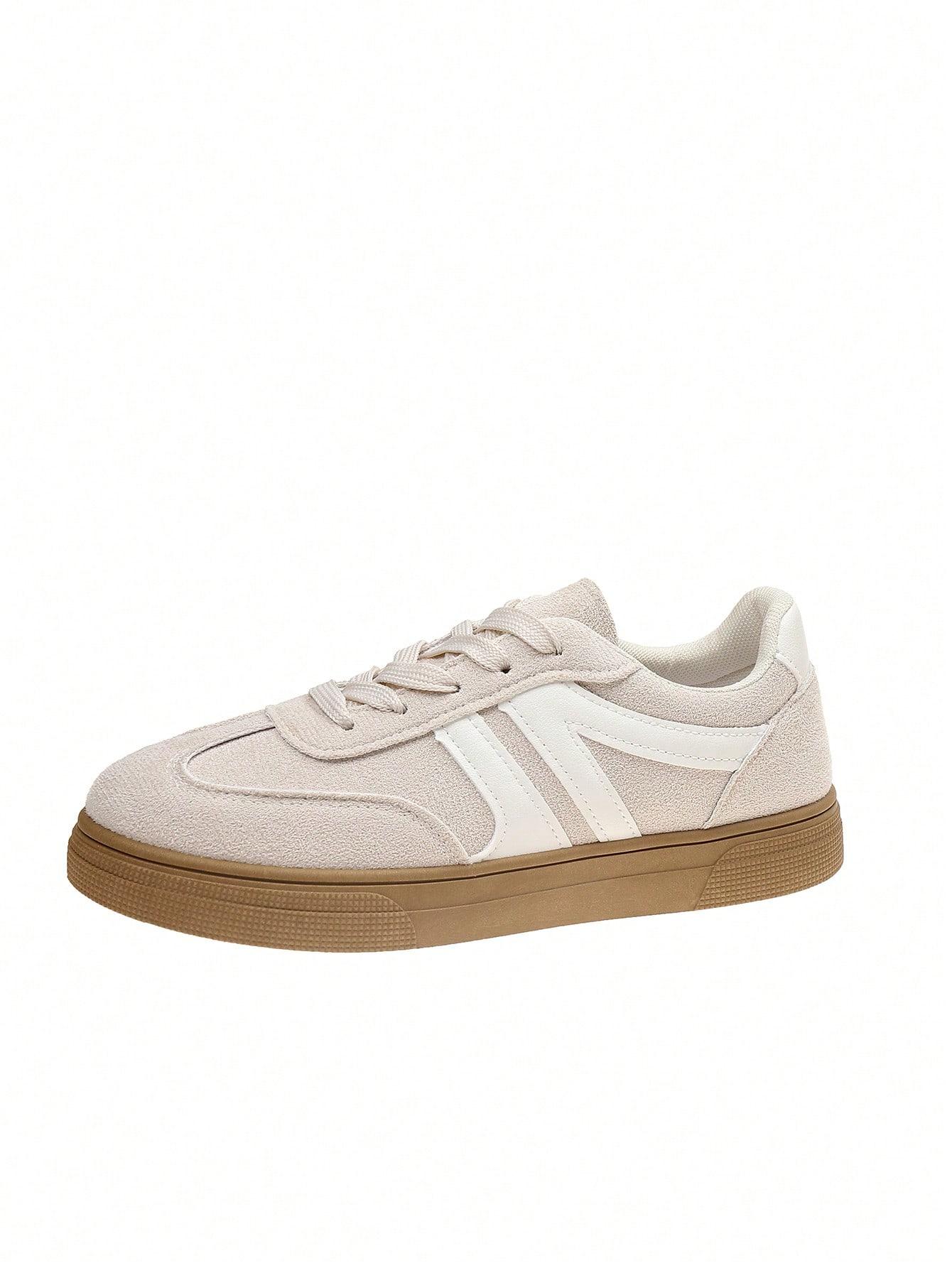 beżowe buty sportowe