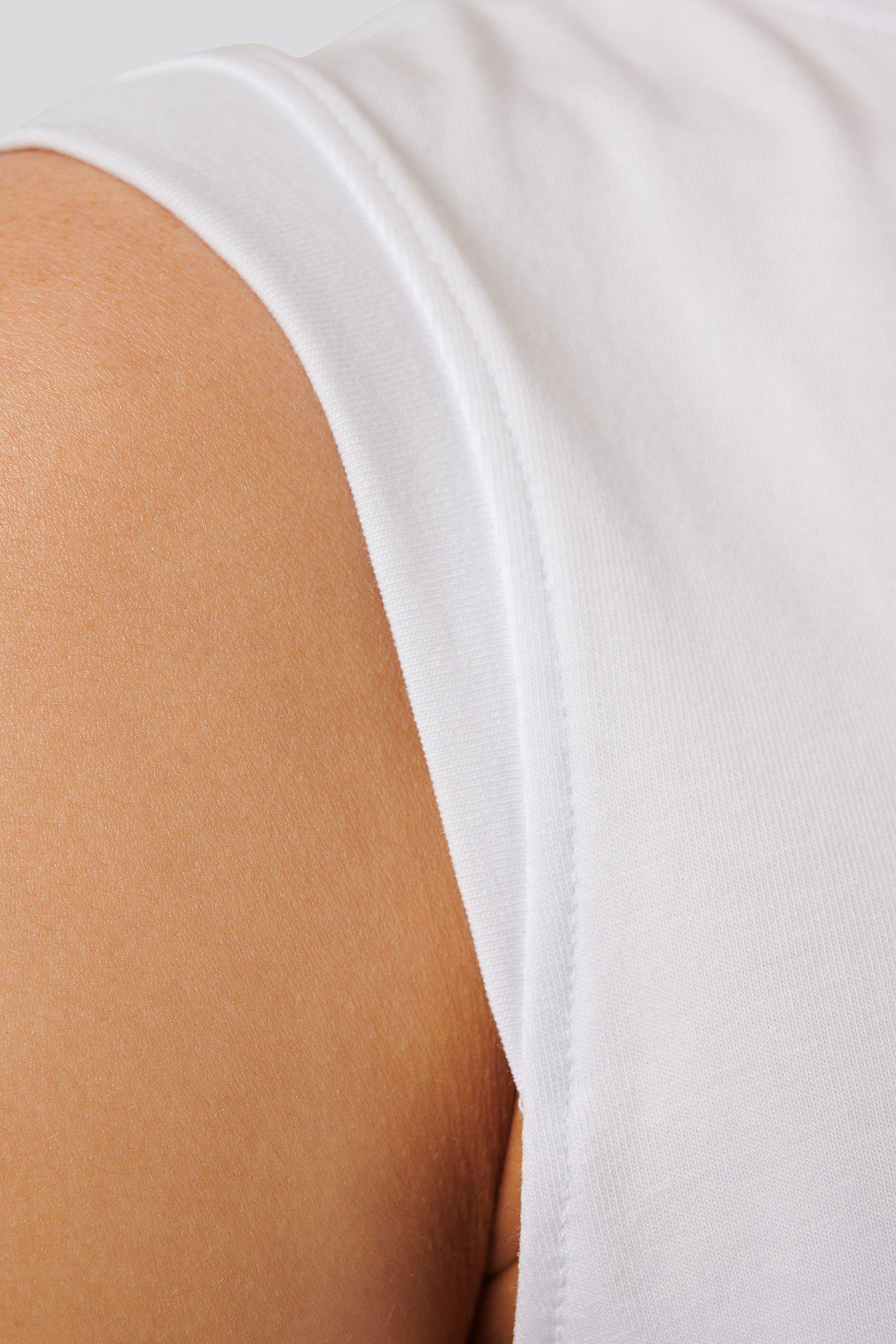 BIAŁY CROP TOP BASIC