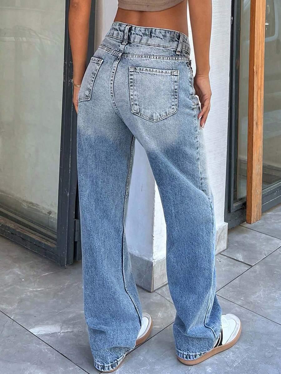 niebieskie spodnie jeans 