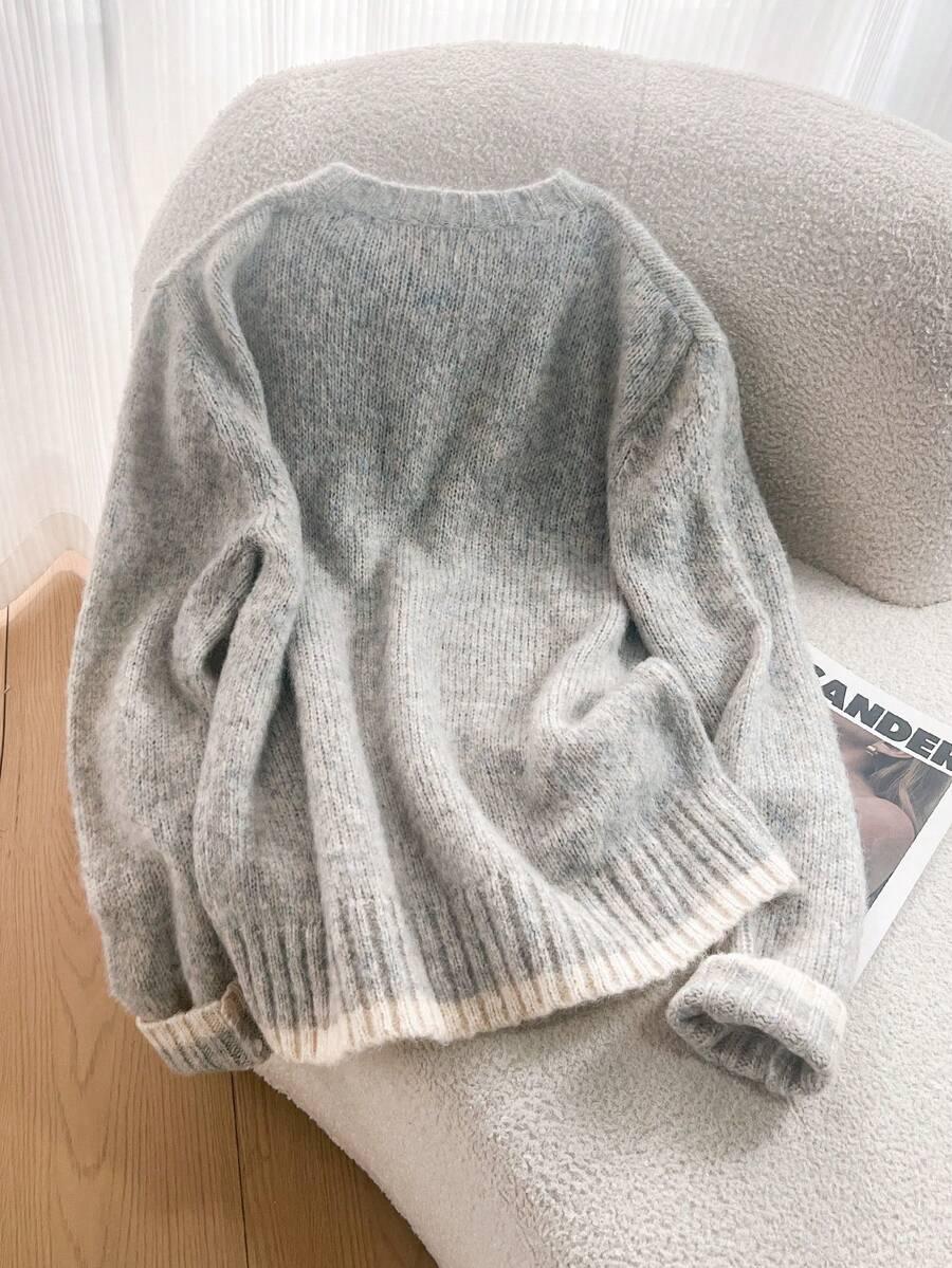 sweter okrągły dekolt 