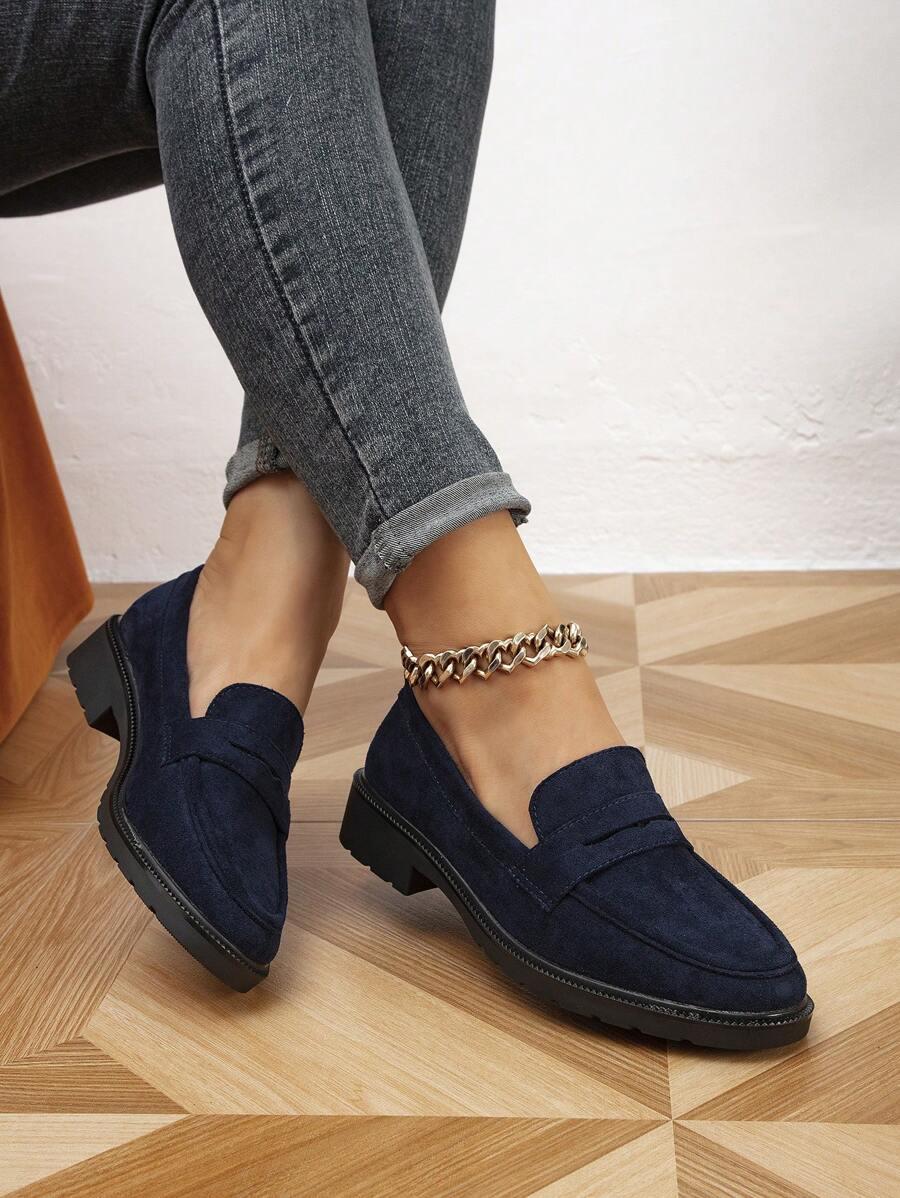 granatowe mokasyny casual