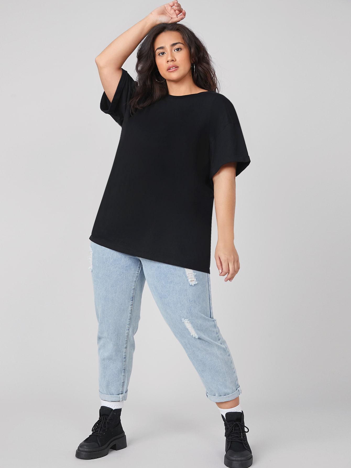 CZARNY KLASYCZNY T-SHIRT
