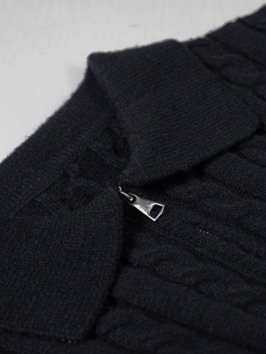 CZARNY SWETER ZAMEK