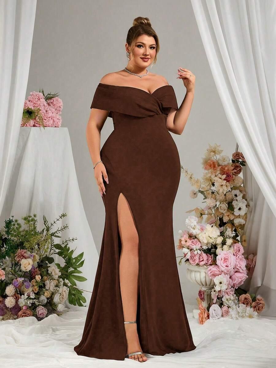SUKIENKA MAXI Z ODKRYTYMI RAMIONAMI