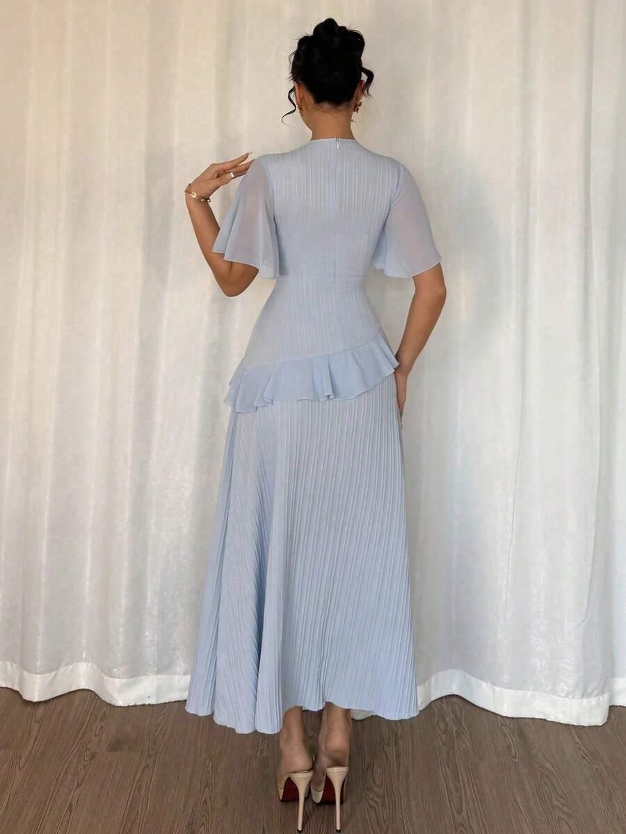 niebieska maxi sukienka