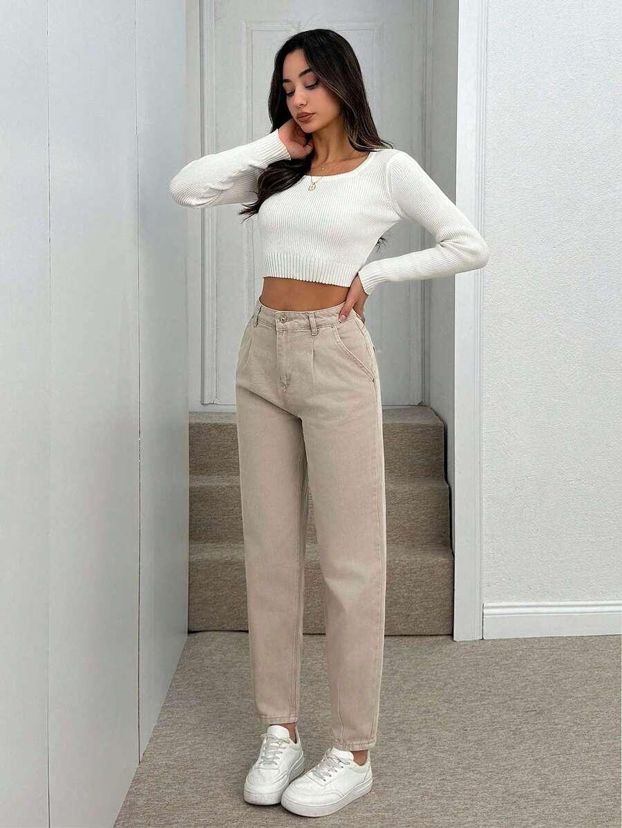beżowe spodnie jeans 