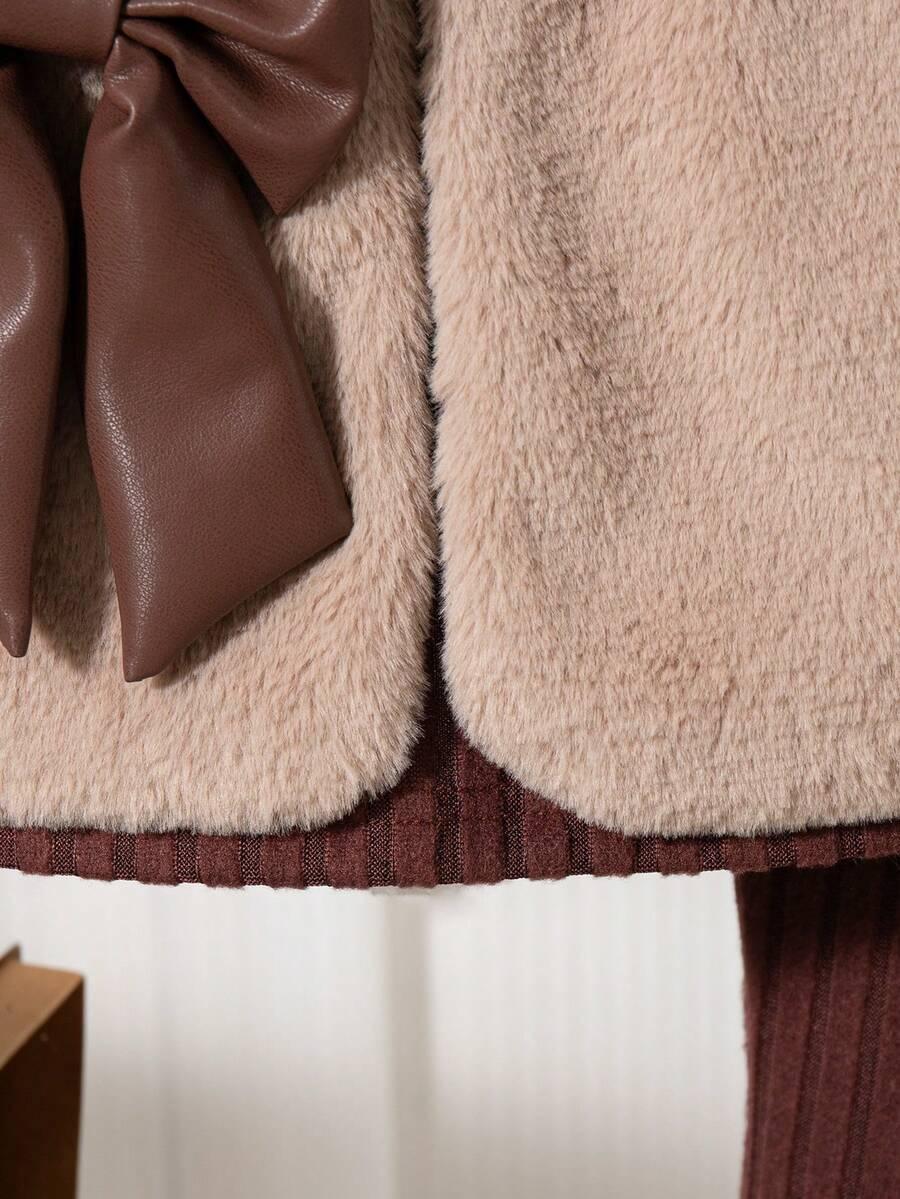trzyczęściowy komplet kamizelka bluzka spodnie