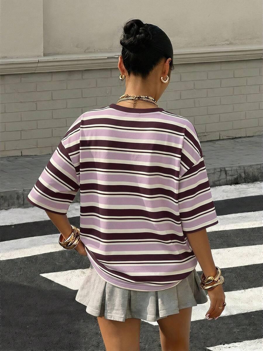 T-SHIRT W PASKI