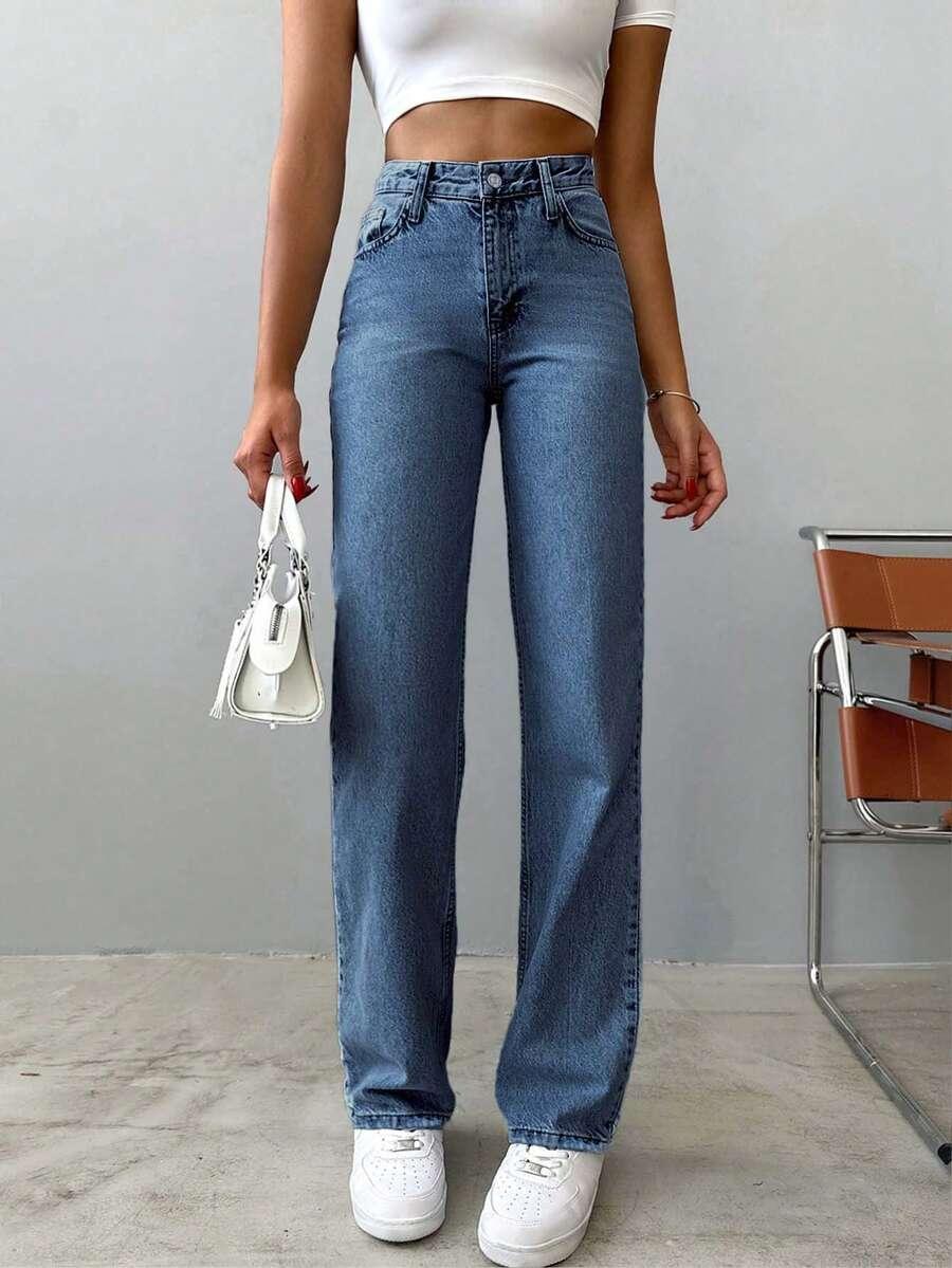 niebieskie spodnie jeans 