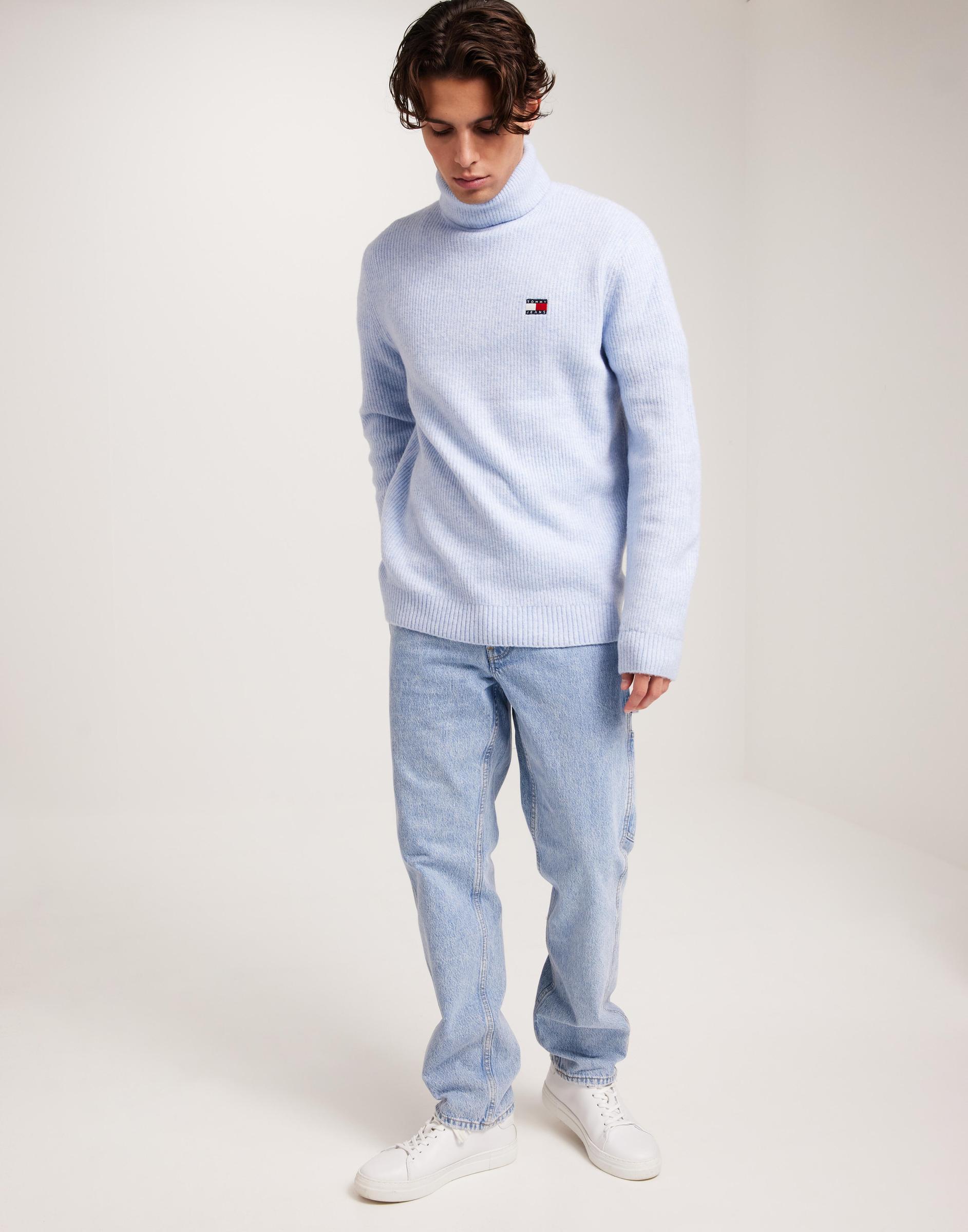 proste spodnie jeans guziki
