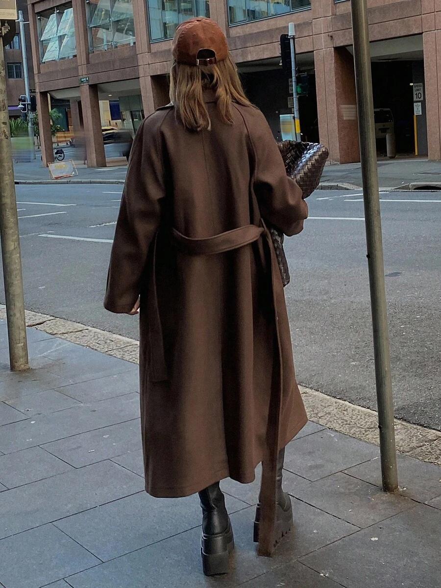 BRĄZOWY KLASYCZNY PŁASZCZ