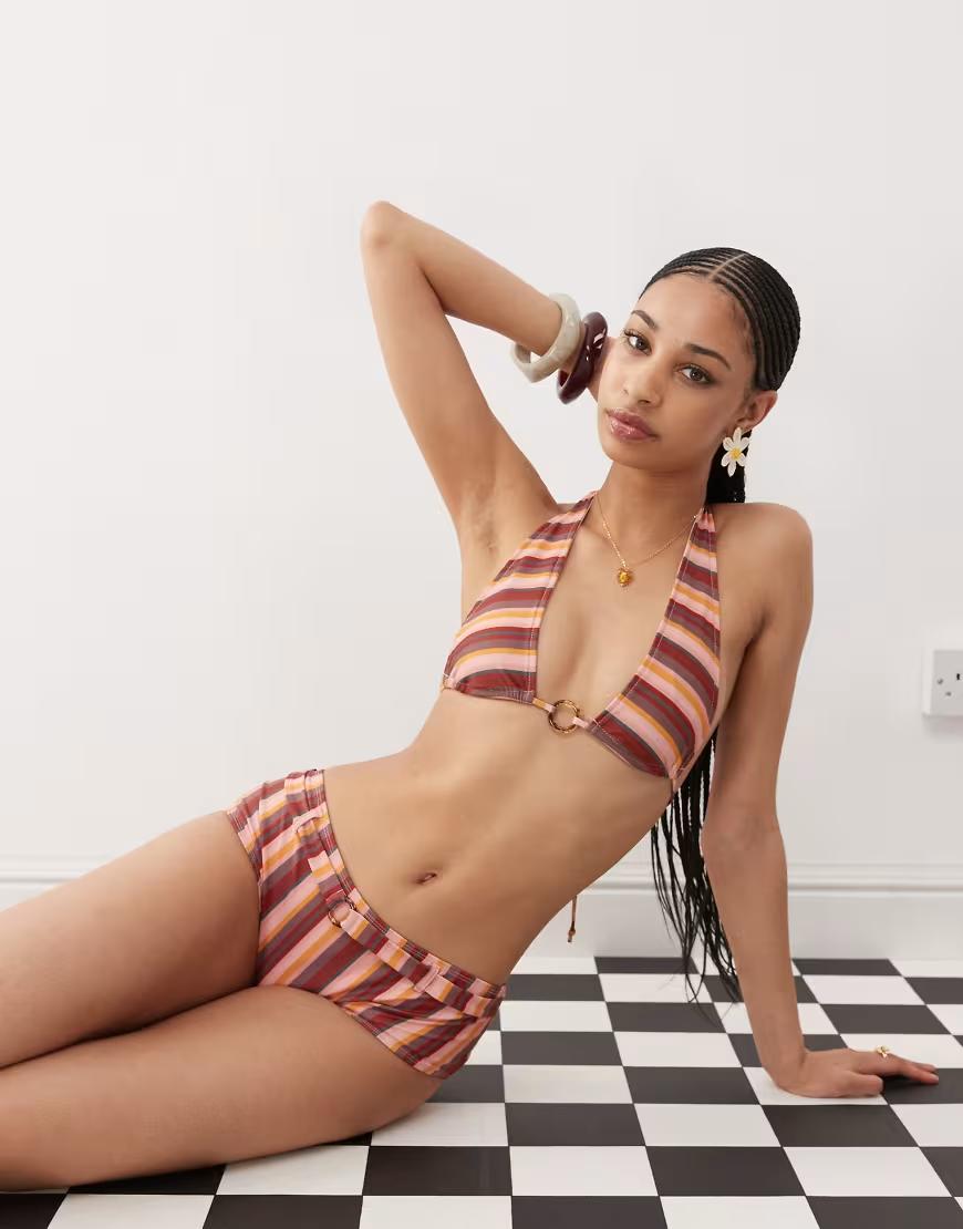 dół od bikini