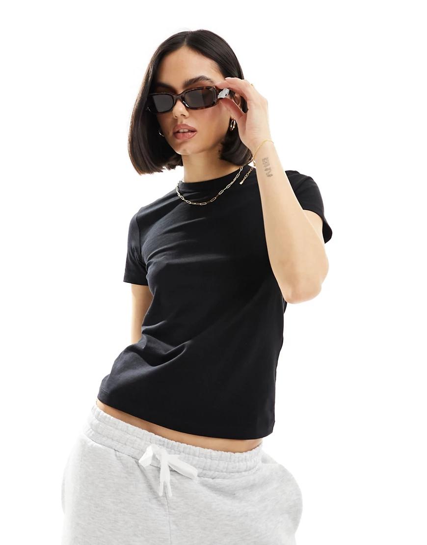 CZARNY KLASYCZNY T-SHIRT BASIC