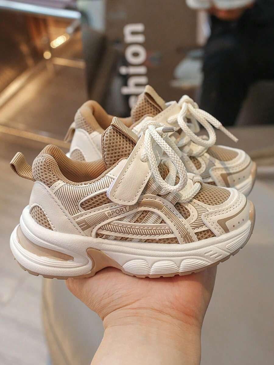 beżowe buty sportowe