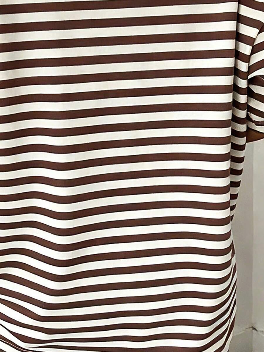 T-SHIRT WZÓR PASKI
