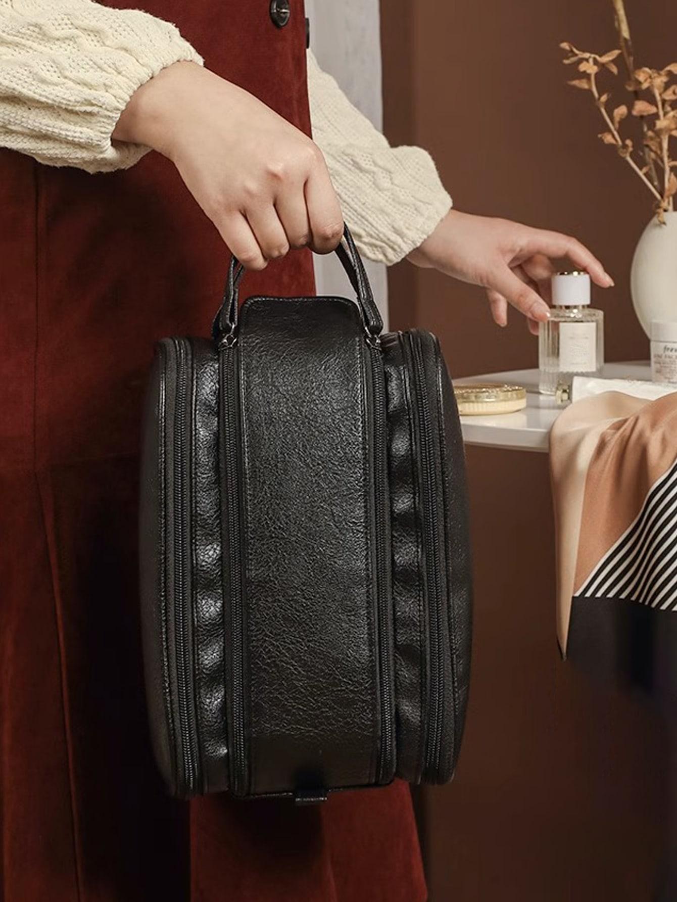 czarna kosmetyczka zip