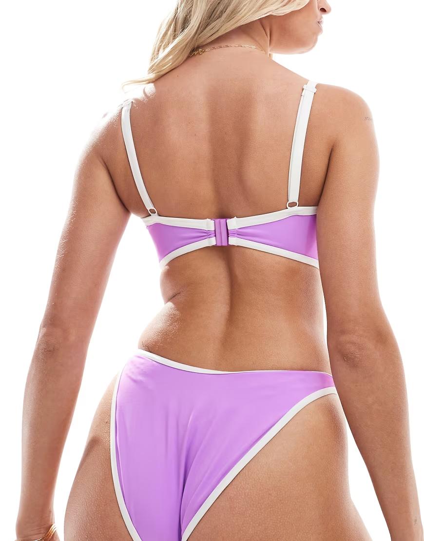 góra od bikini kontrast