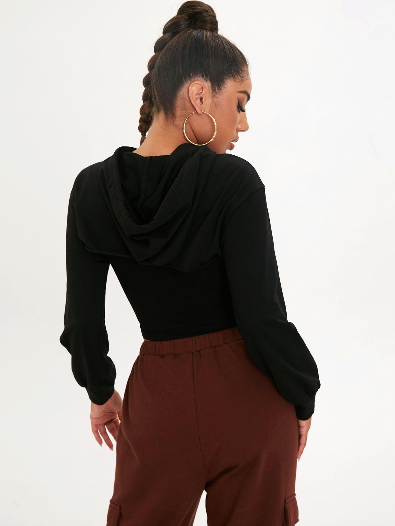 CZARNA BLUZA Z KAPTUREM