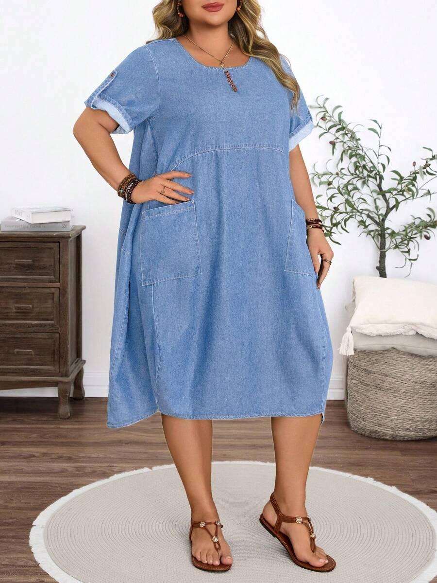 niebieska sukienka jeansowa