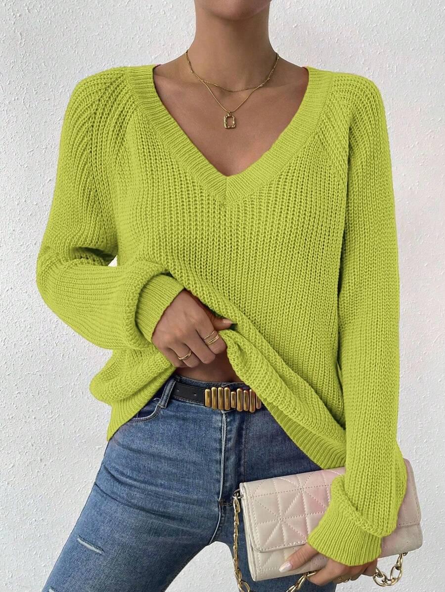 zielony sweter serek 