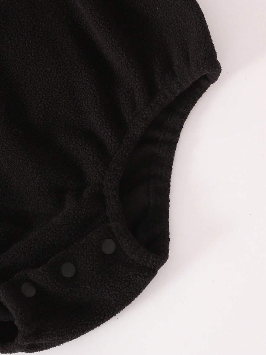 komplet skrzydła czapka body