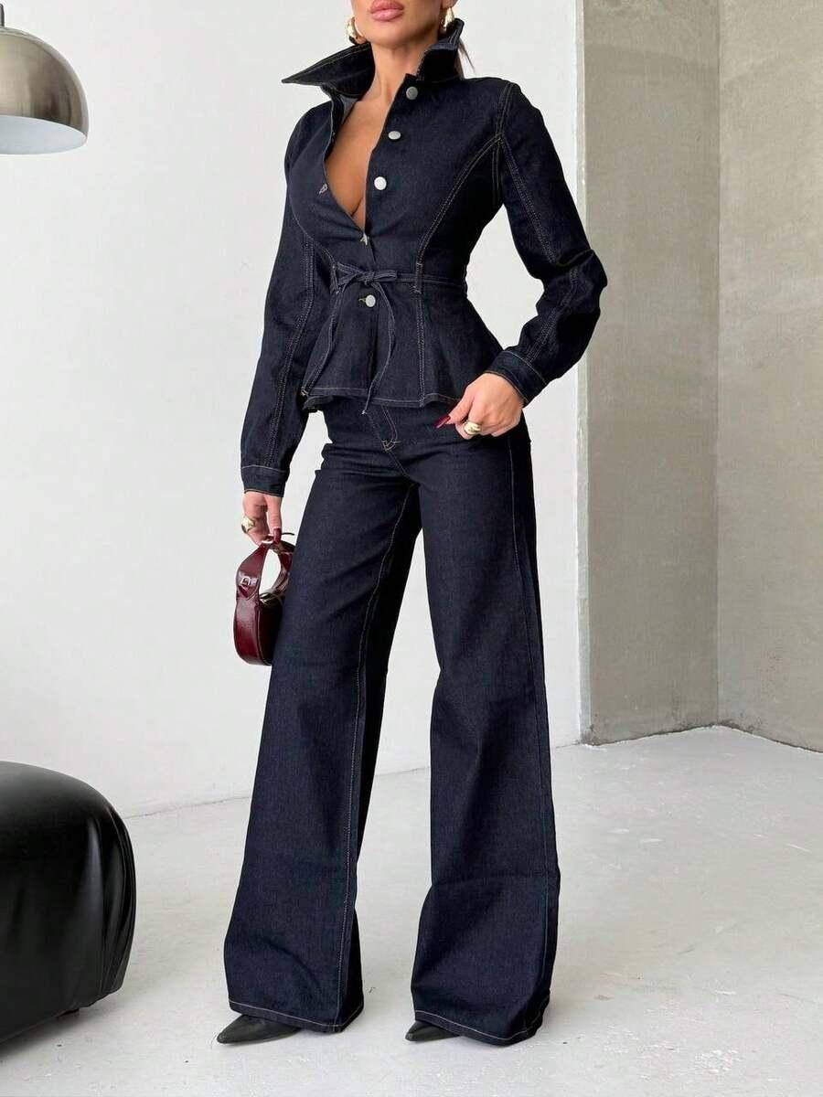 granatowe spodnie jeans