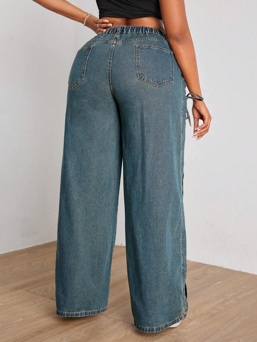 niebieskie spodnie jeans