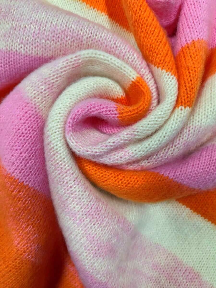 SWETER W PASKI