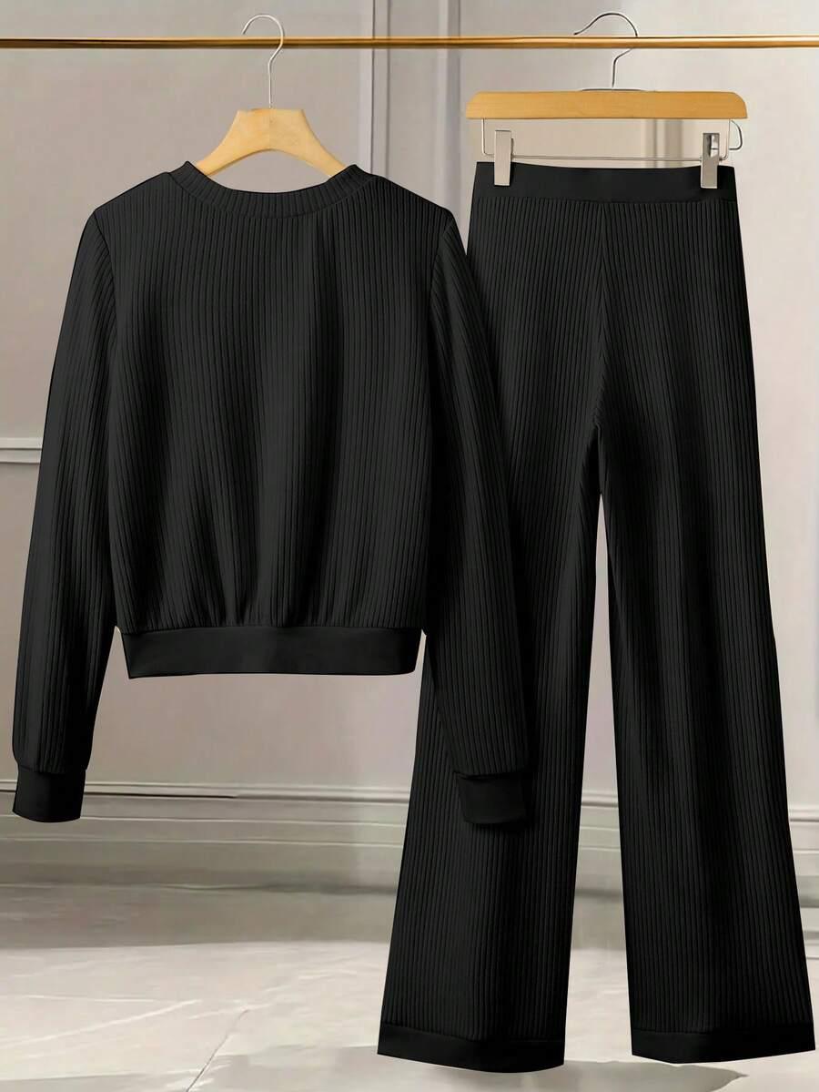 CZARNY KOMPLET SWETER SPODNIE