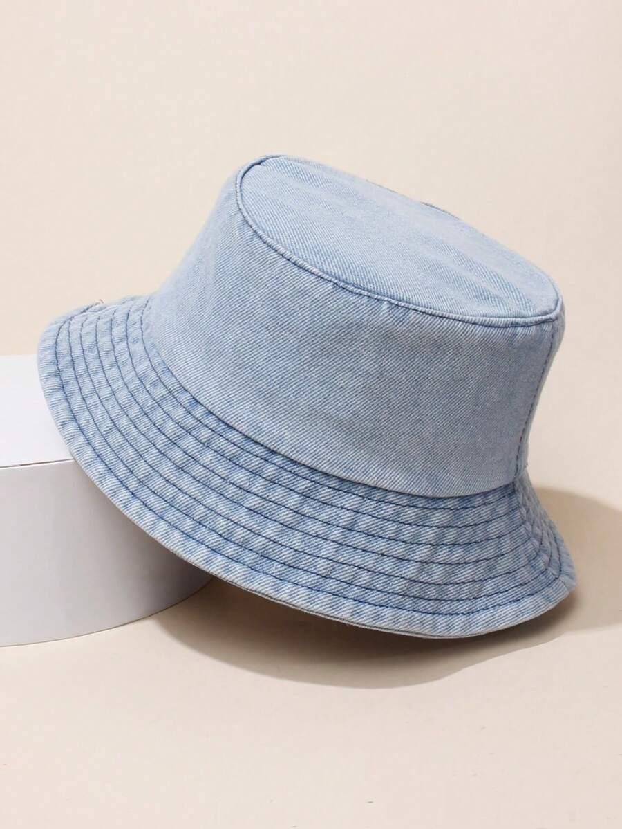 niebieski kapelusz bucket