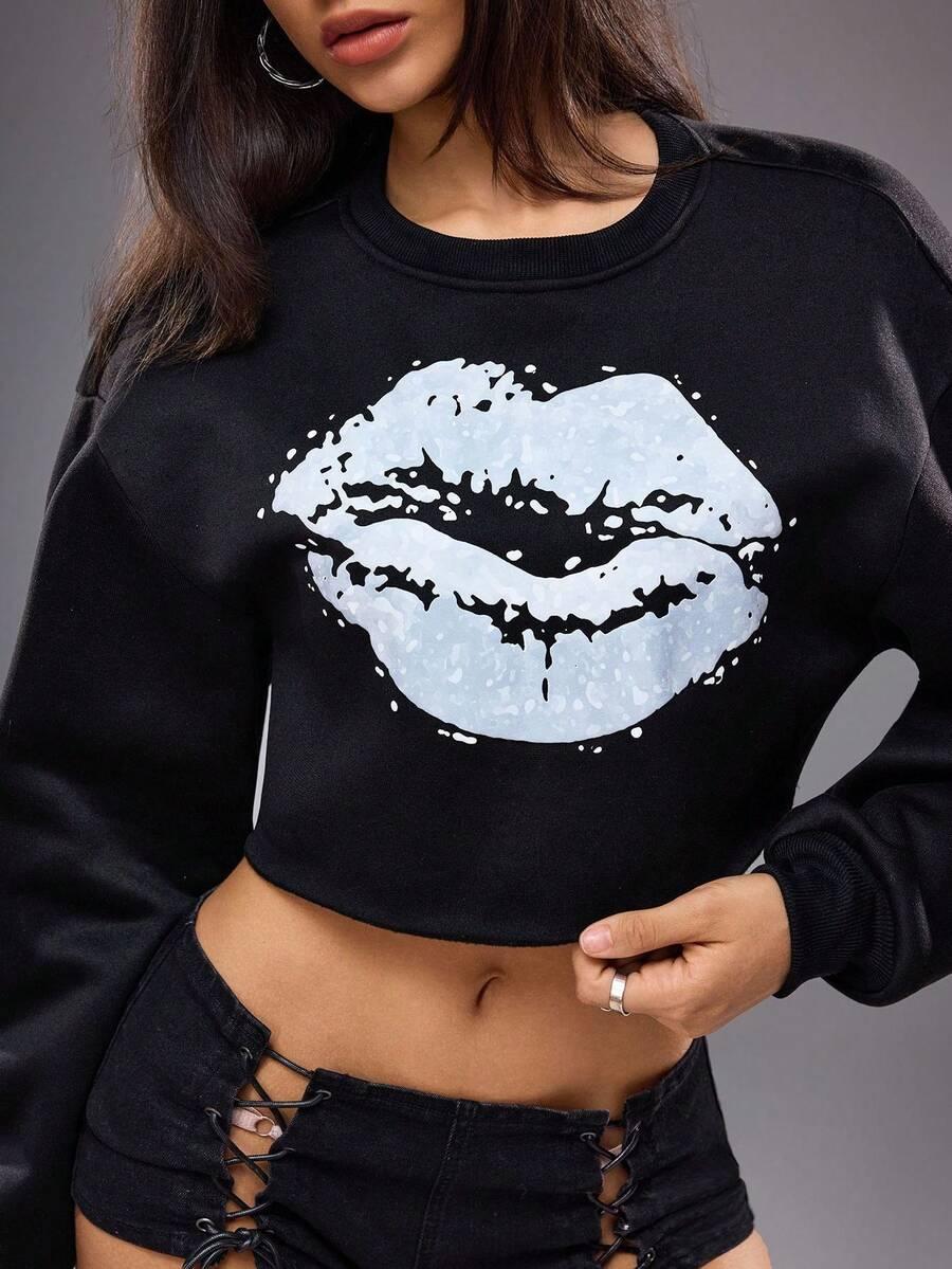 KRÓTKA BLUZA Z NADRUKIEM
