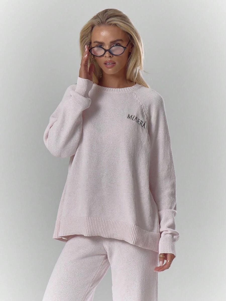 RÓŻOWY SWETER OKRĄGŁY DEKOLT