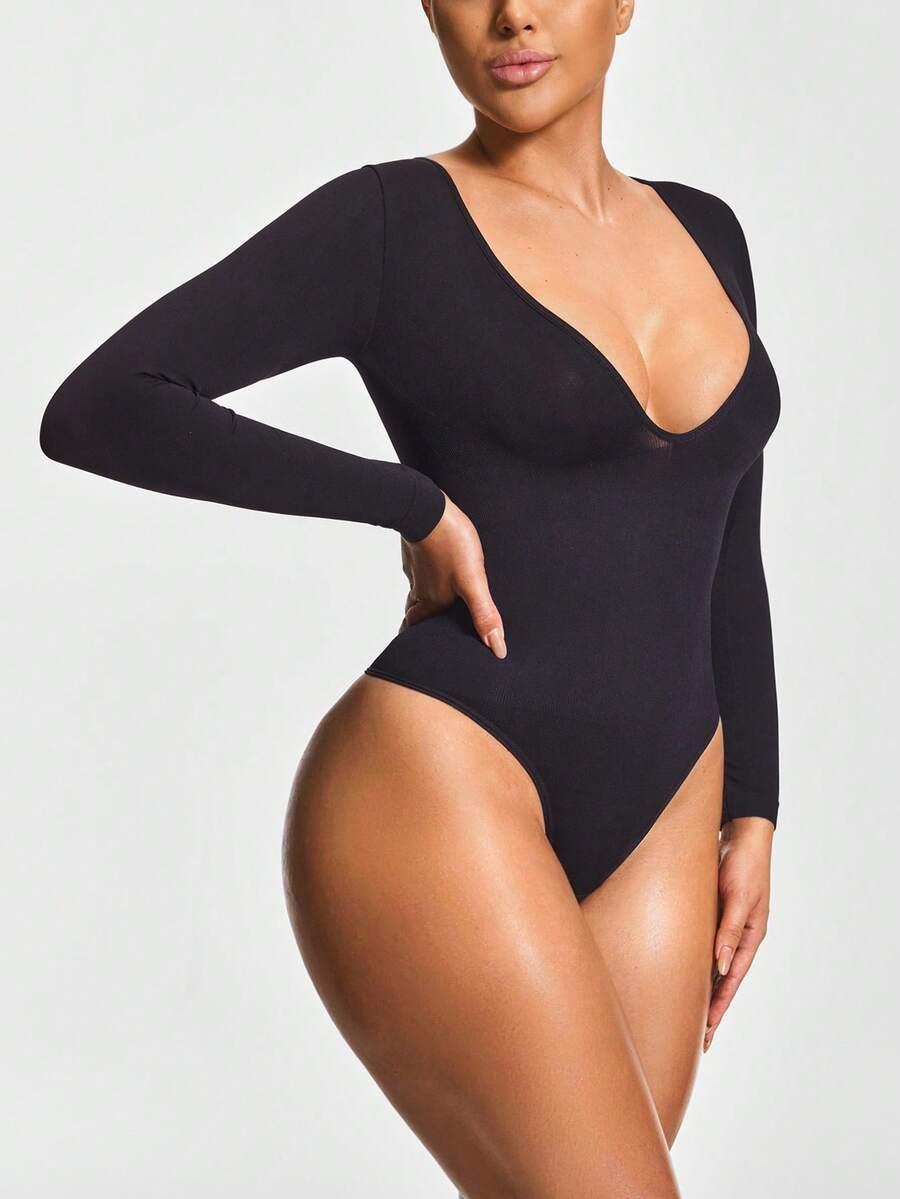 czarne modelujące body